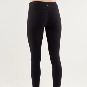 VINTAGE Lululemon wunder under classic black leggings 25in - old waist band 6